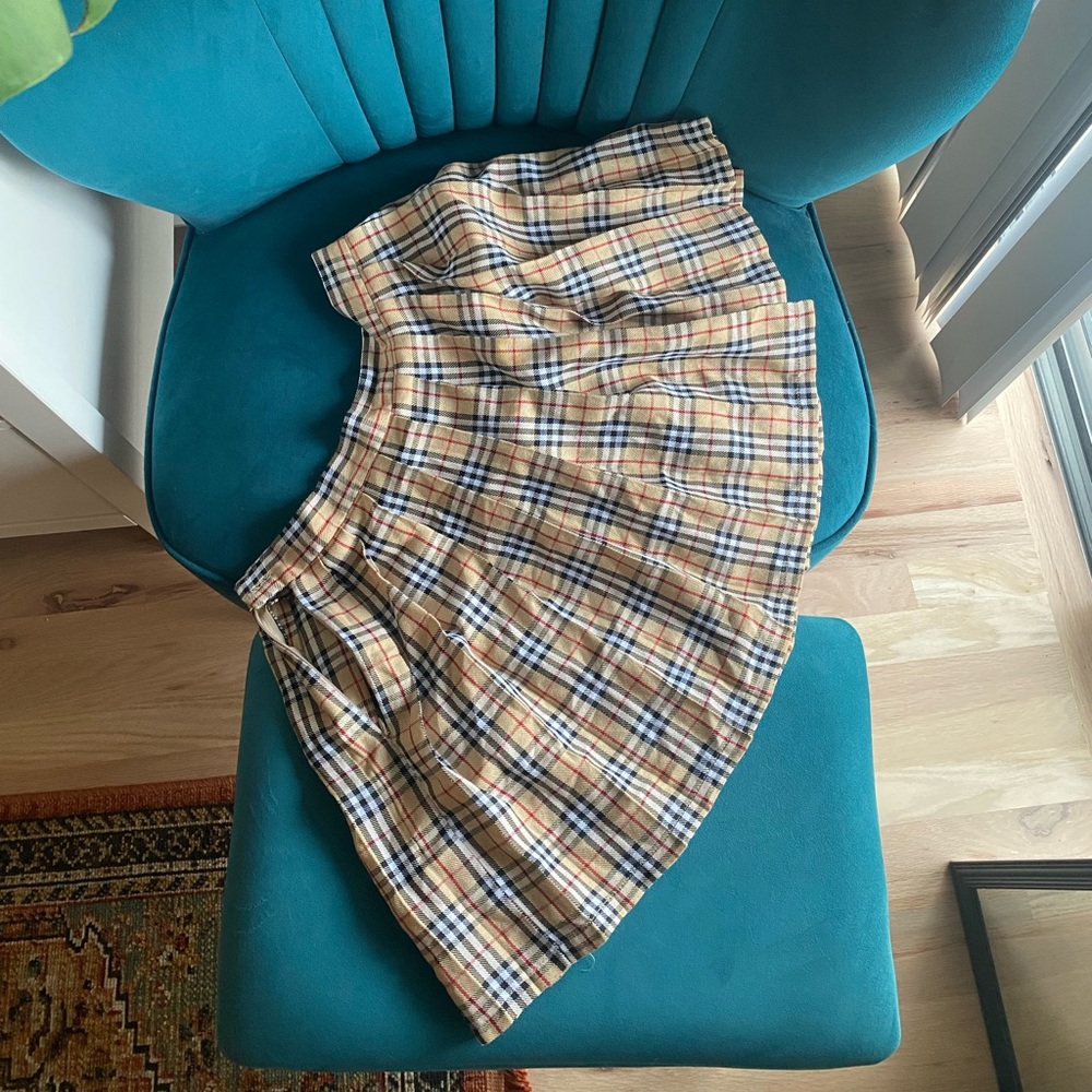 *SOLD* Plaid tapered 90s style school girl skirt